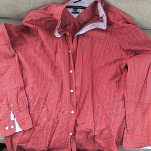 COPY - Mens size XL classic fit button down shirt.